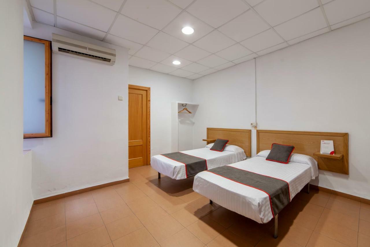 Oyo El Rincon Hotel Valencia Bagian luar foto